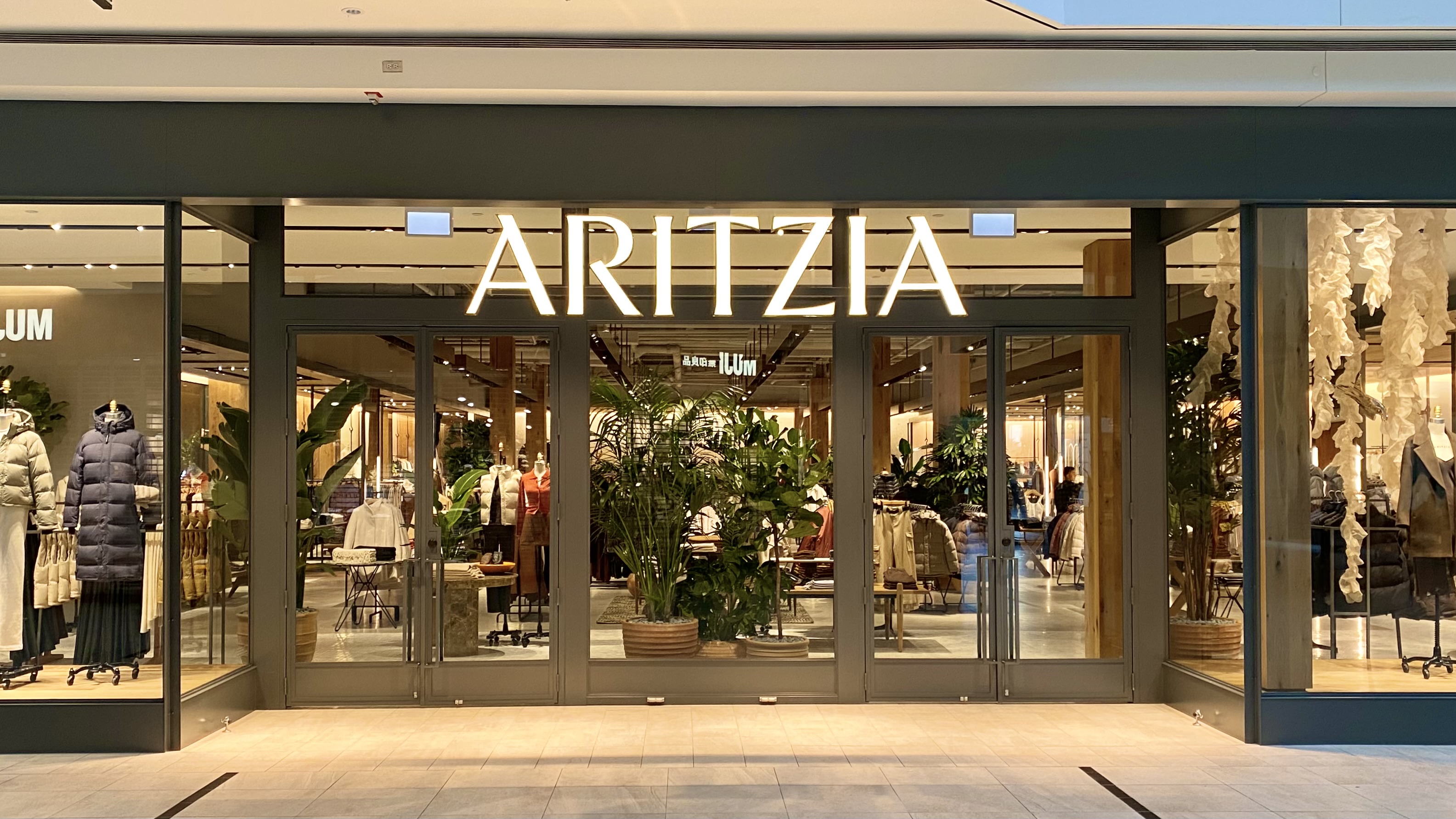 Aritzia - The Mall at Millenia