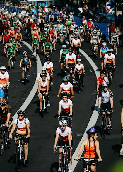 Crowd shot of Pelotonia riders in Columbus, Ohio