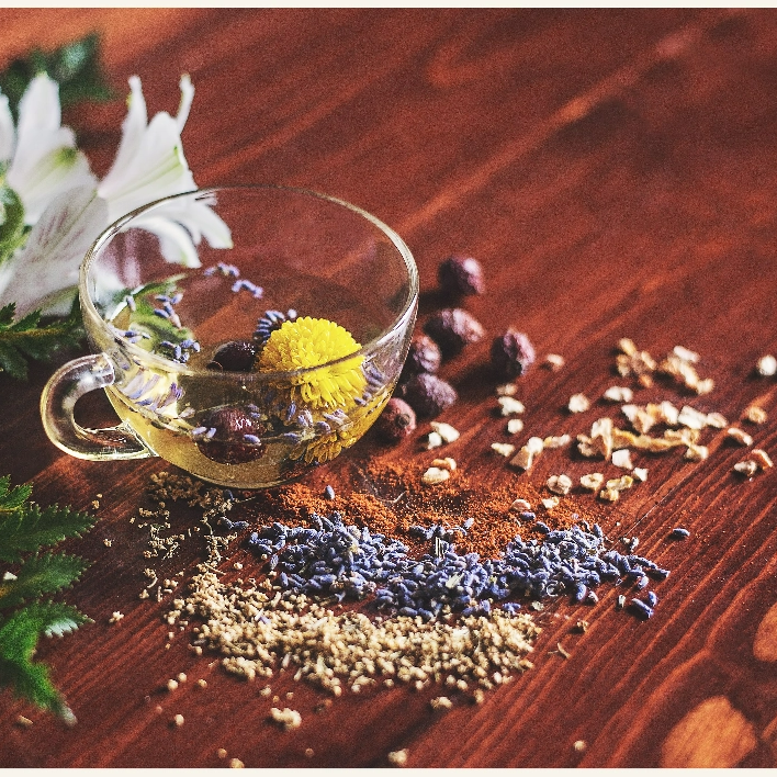 The benefits of herbal tea - Grid