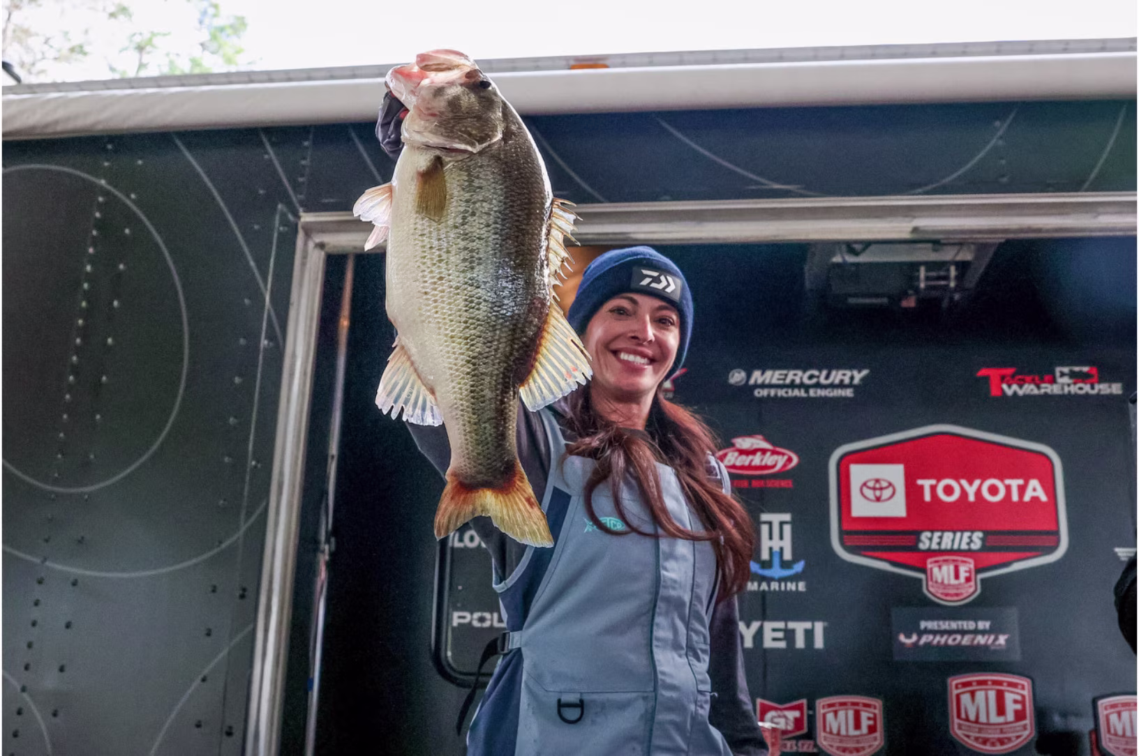 Interview with women's 12 pound record holder, Lea Anne Powell.