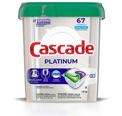 Cascade Platinum plus Oxi et parfum frais, contenant de 67 capsules pour lave-vaisselle.