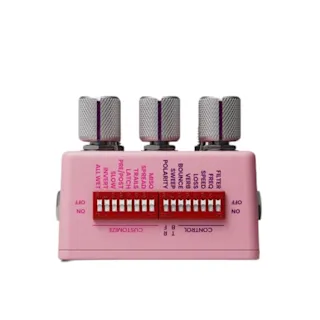 Chase Bliss Lossy Pedal | Guitar.com