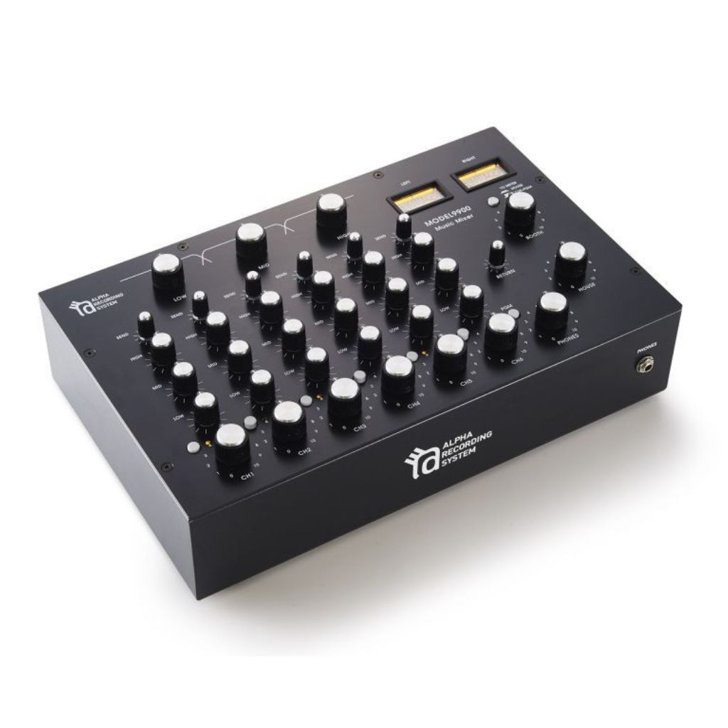 Alpha Recording System Model 9900 STD DJ Mixer