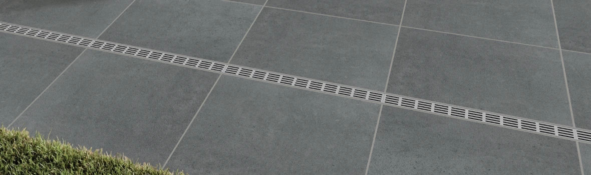 Aco Entwässerungsrinne Slimline im Boden eingelassen 