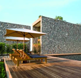 Terrassen mit Thermo-Holz