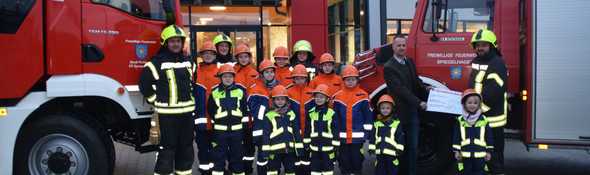 Gruppenfoto von der Jugendwehr Perleberg