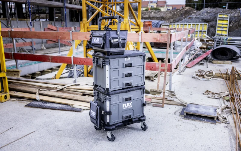 Flex StackPack Aufbau Trolley auf einer Baustelle stehend