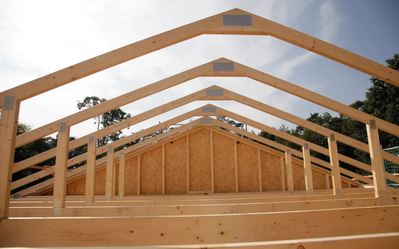 Haus mit Holzrahmenbauweise im Bau