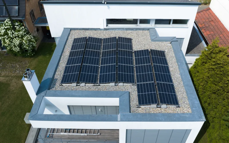 Ansicht eines Flachdaches mit PHV-Anlage