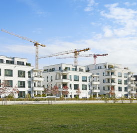 Die Entwicklung im Baugewerbe während des Sommers 2026: Aufwärtstrend oder Stagnation?