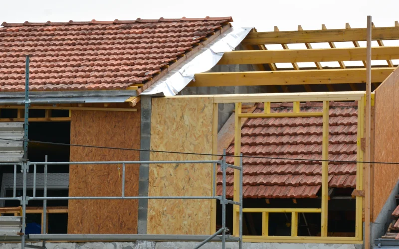 Anbau eines Hauses im Bau