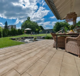 Terassenplatten in Holzoptik