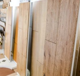 Fliesen in Holzoptik: Natürliches Design mit praktischen Vorteilen