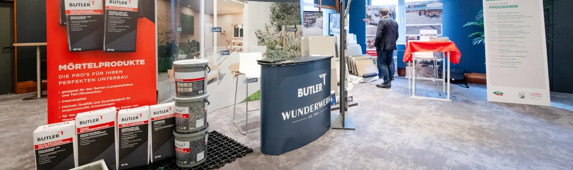 Messestand mit Butler Mörtelsäcken und Butler Pflasterfugenmörtel