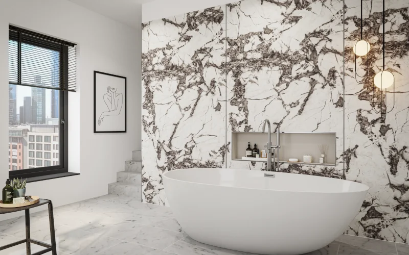 modernes Badezimmer mit freistehender Wanne und Blick über die Stadt