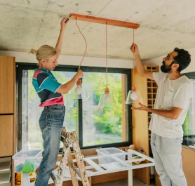 DIY vs. Profi: Selber machen oder Handwerker beauftragen?