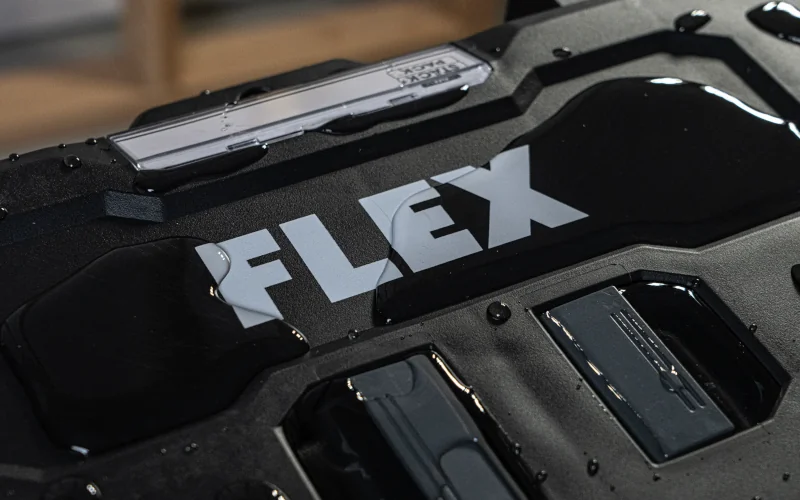 wasserundurchlässige Oberfläche eines Werkzeugkoffers von FLEX