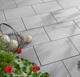Beständige Terrassenplatten mit UV-Schutz