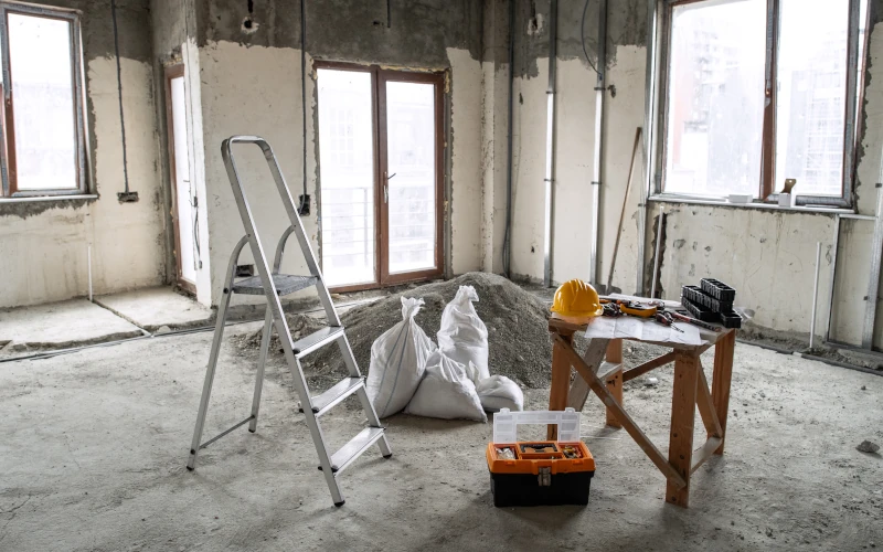 Baustelle in einem Gebäude in der Sanierung 