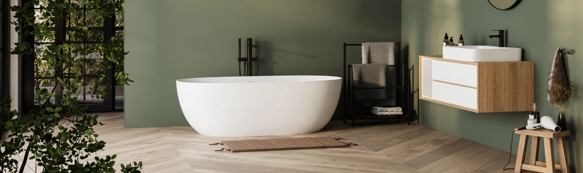 grünes minimalistisches Badezimmer mit freistehender Badewanne und Badezimmerzubehör, Parkettboden