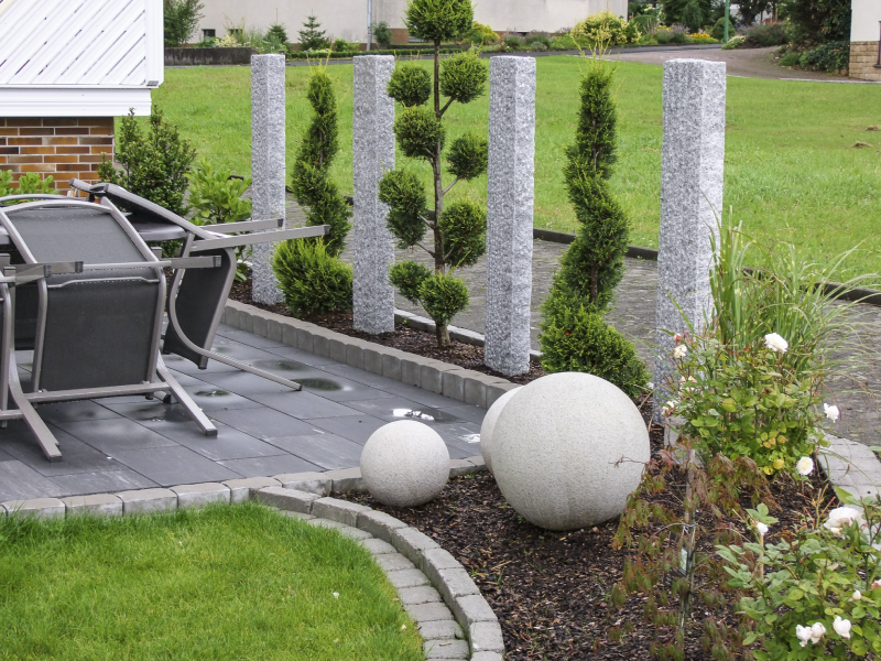 Gartenwelt_GranitBoraPalisadeRustica12x12_2_Beitragsbild.webp