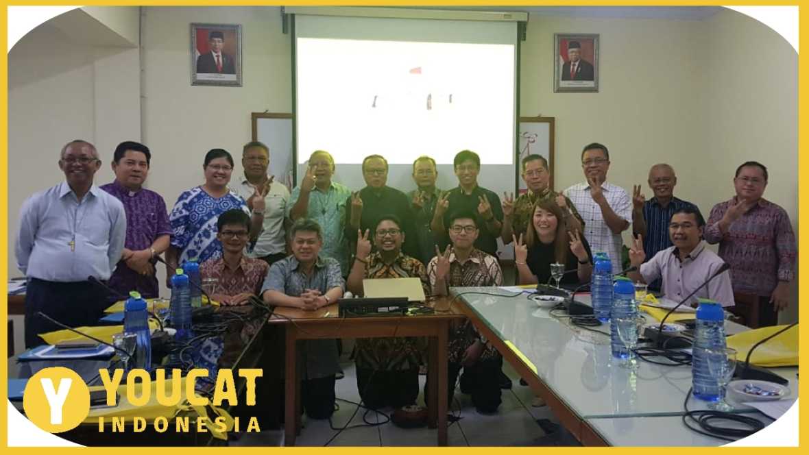 YOUCAT Indonesia Presentasi kepada Presidium KWI