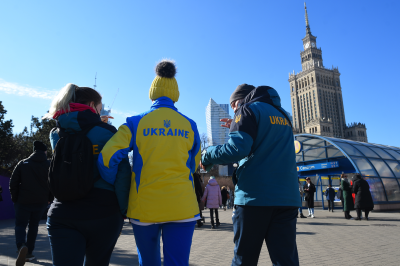 Біженці з України у Варшаві. Фото: Адам Хелстовський / Forum