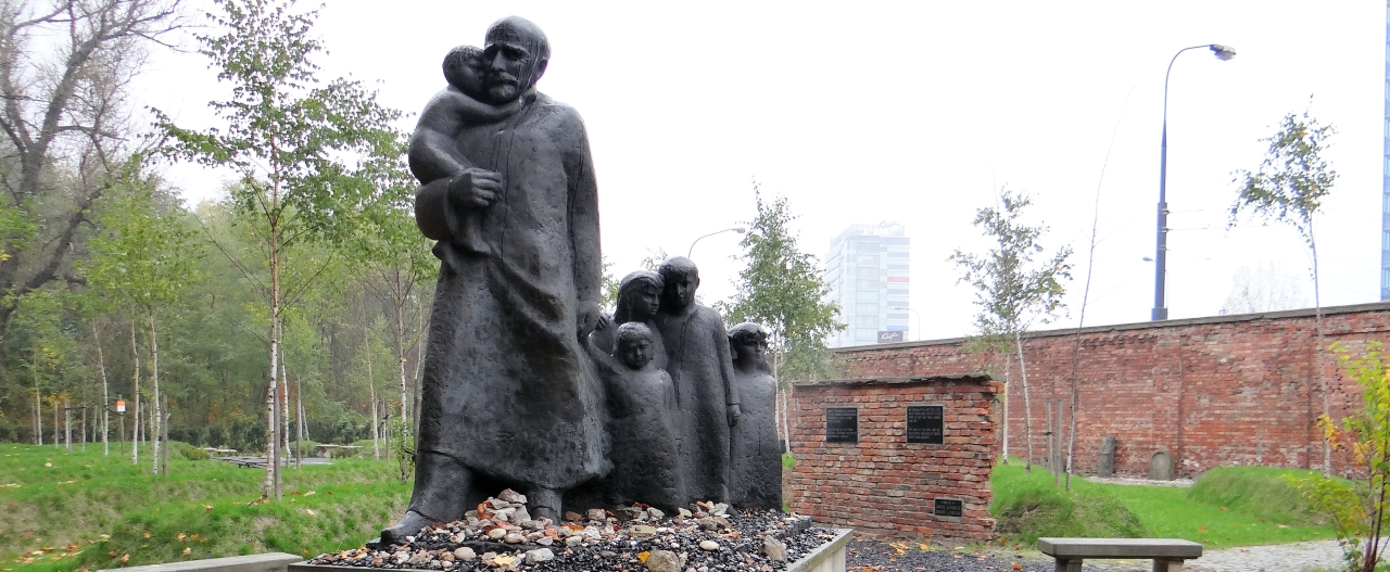 Пам’ятник Янушу Корчаку і дітям. Джерело: Вікіпедія 