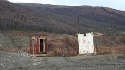 Ямний туалет у Сибіру, ​​2012. Джерело: Reuters / Forum