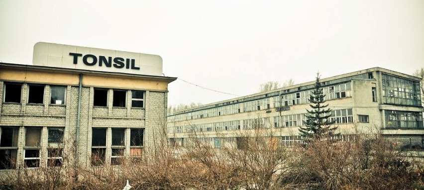 Підприємство Tonsil у Вжесні. 1991 року компанію приватизували, а 2009 вона збанкрутувала. Джерело: Фейсбук / Unitra Tonsil