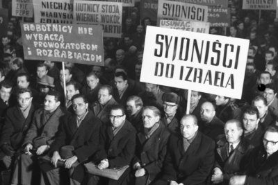 Мітинг на підтримку антисемітської політики партії, 1968. Джерело: Інститут національної пам’яті Польщі