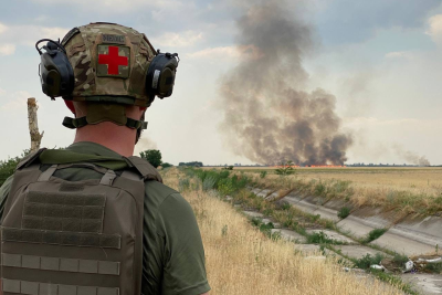 Польський медик на укра�їнському фронті. Фото: Вітольд Добровольський