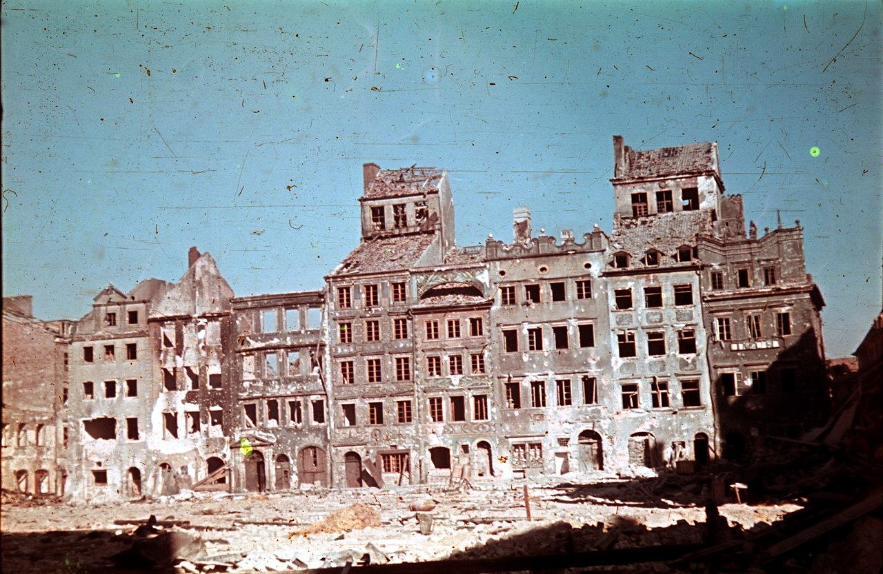 Варшава, 1944. Джерело: Вікіпедія