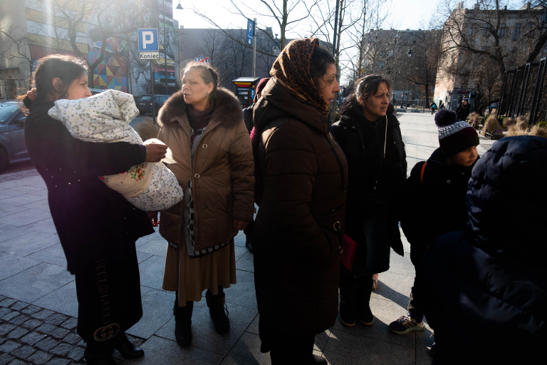 Біженки ромського походження з України, Лодзь. Фото: Цезарий Пекольд / Forum