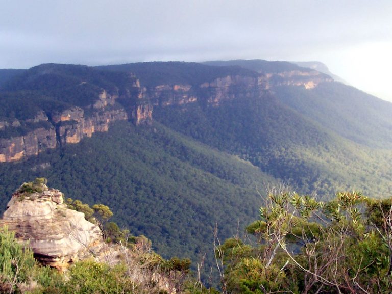 Narrow Neck Peninsula over Megalong Valley