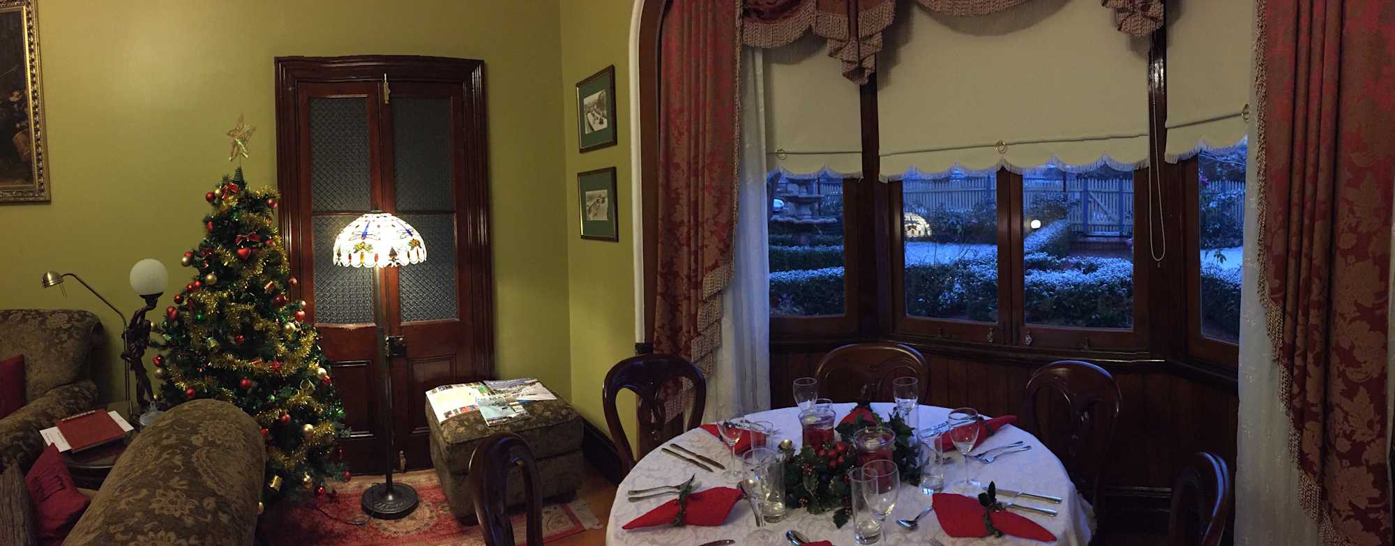 Enjoy your very own in-house private dining experience during Yulefest in the Blue Mountains.