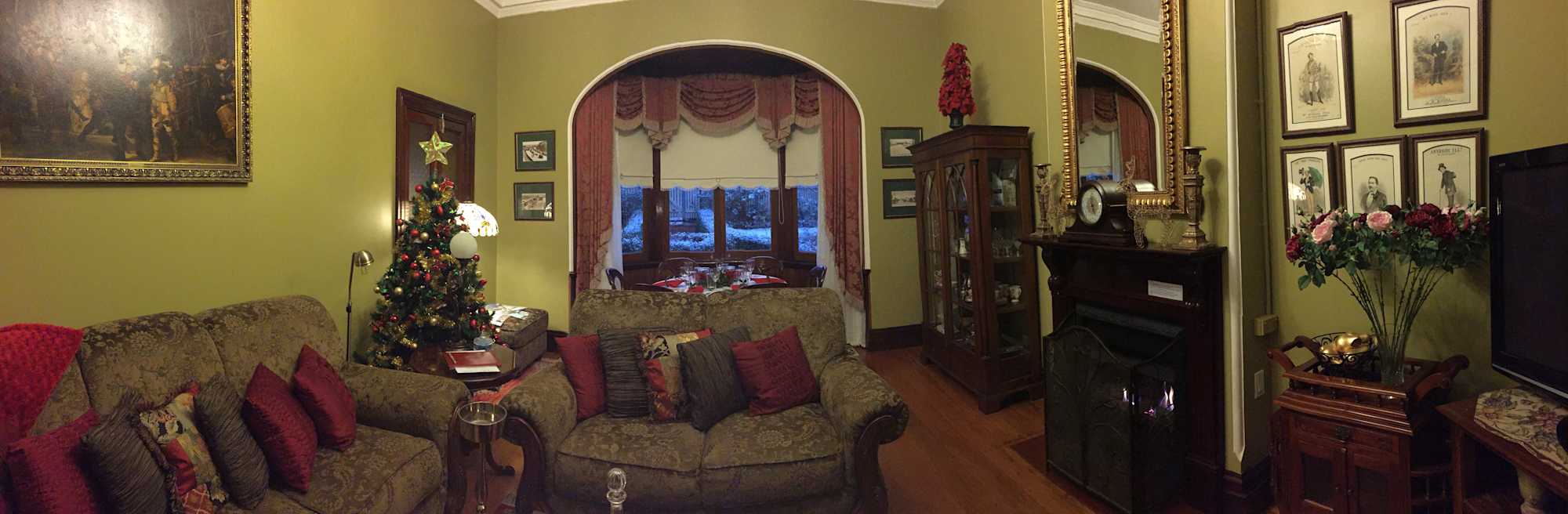 Lounge room at Varenna Luxury, Leura Blue Mountainscomplete with gas-log fireplace, 3 course private Yulefest dining with a dusting of snow