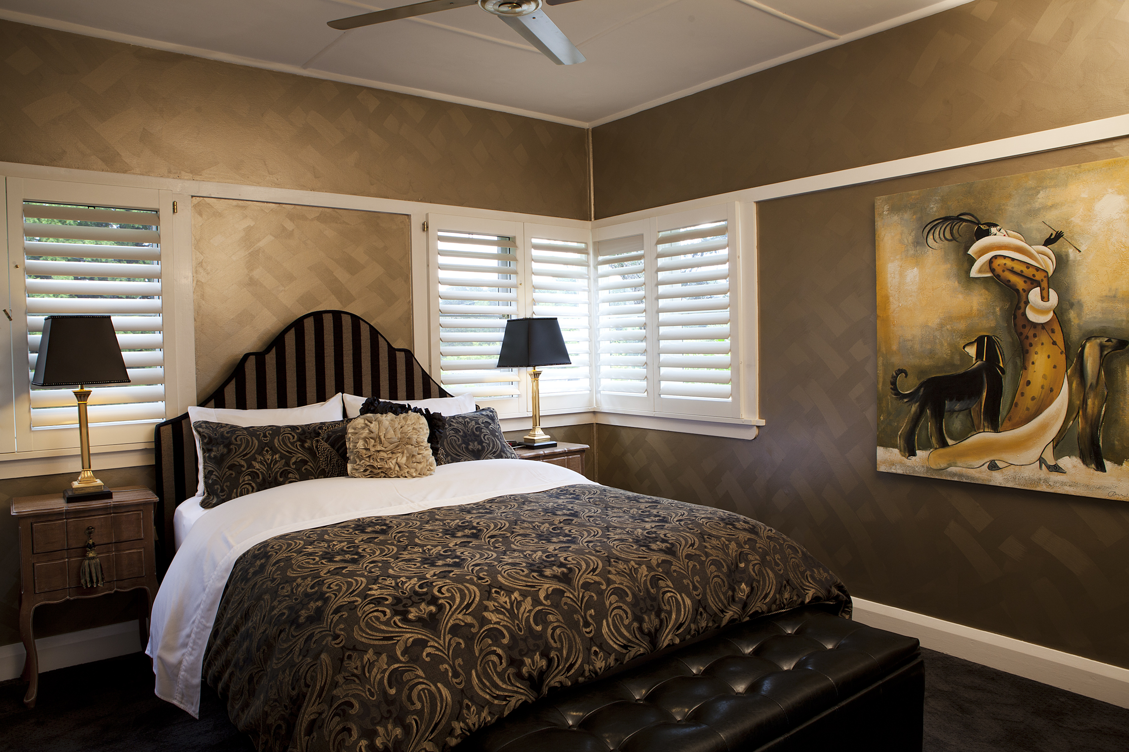 The Gatsby master plush Queen bedroom Katoomba Blue Mountains