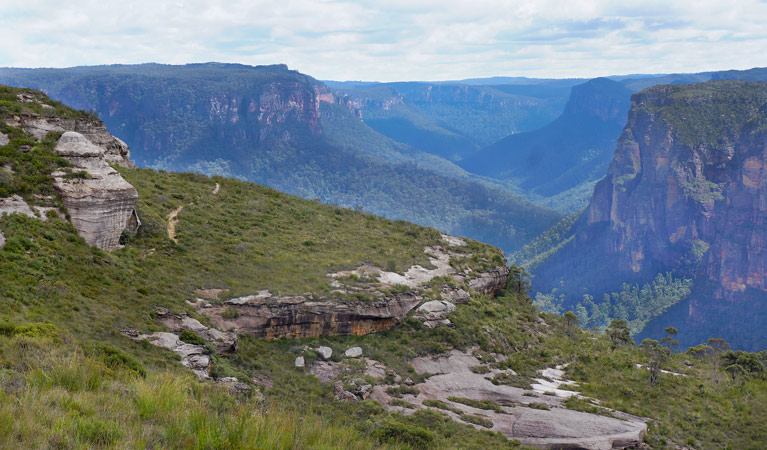 Mount Hay leading to the edge of the renowned Grose Wilderness, Blue Mountains