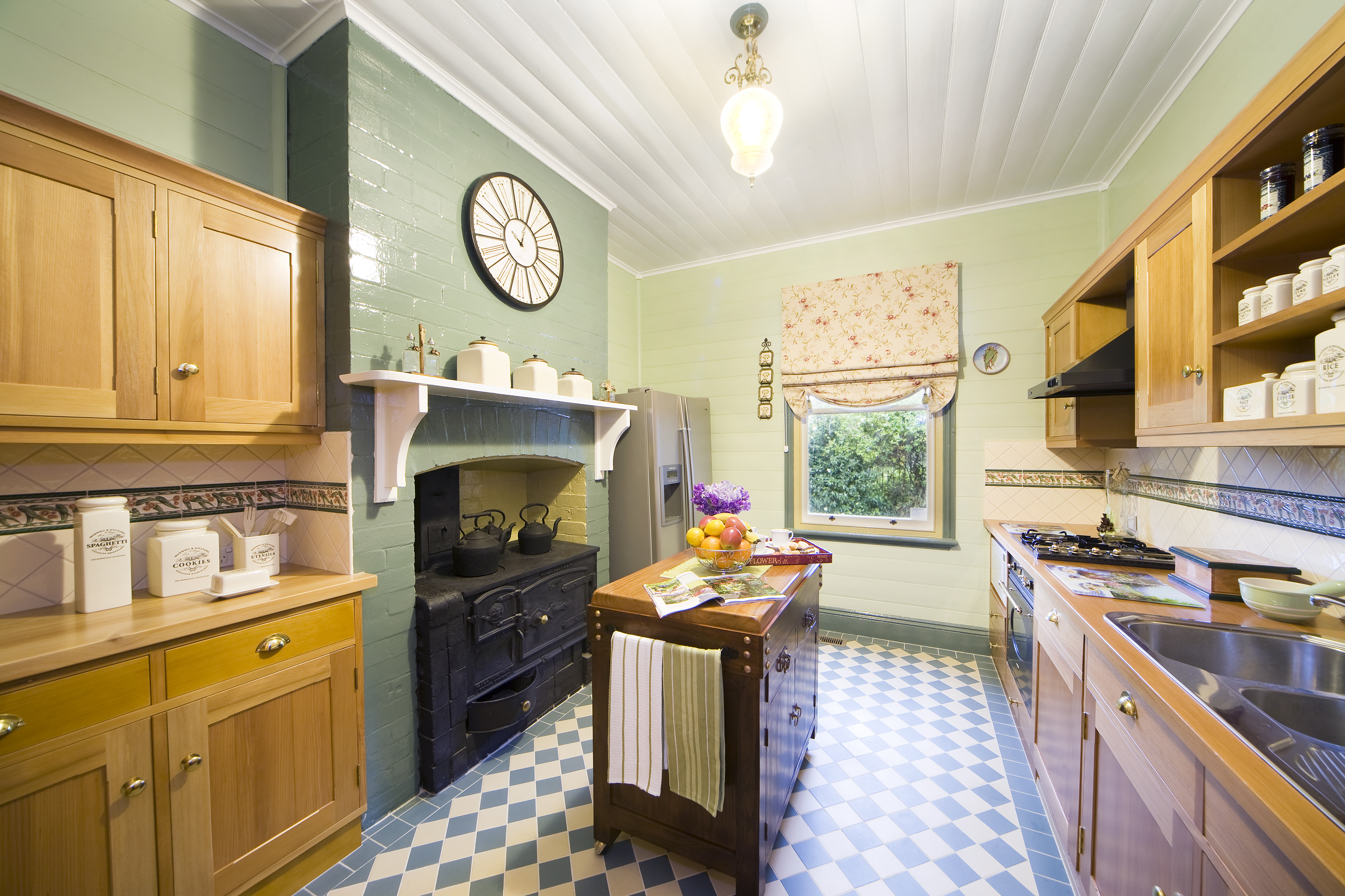 Fully equipped gourmet kitchen at Varenna Luxury, Leura Blue Mountains