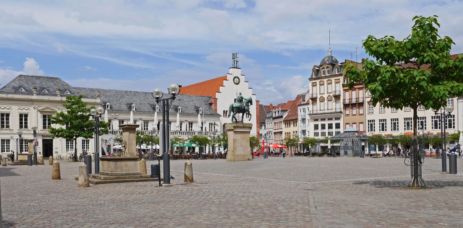 Landau in der Pfalz, Markt