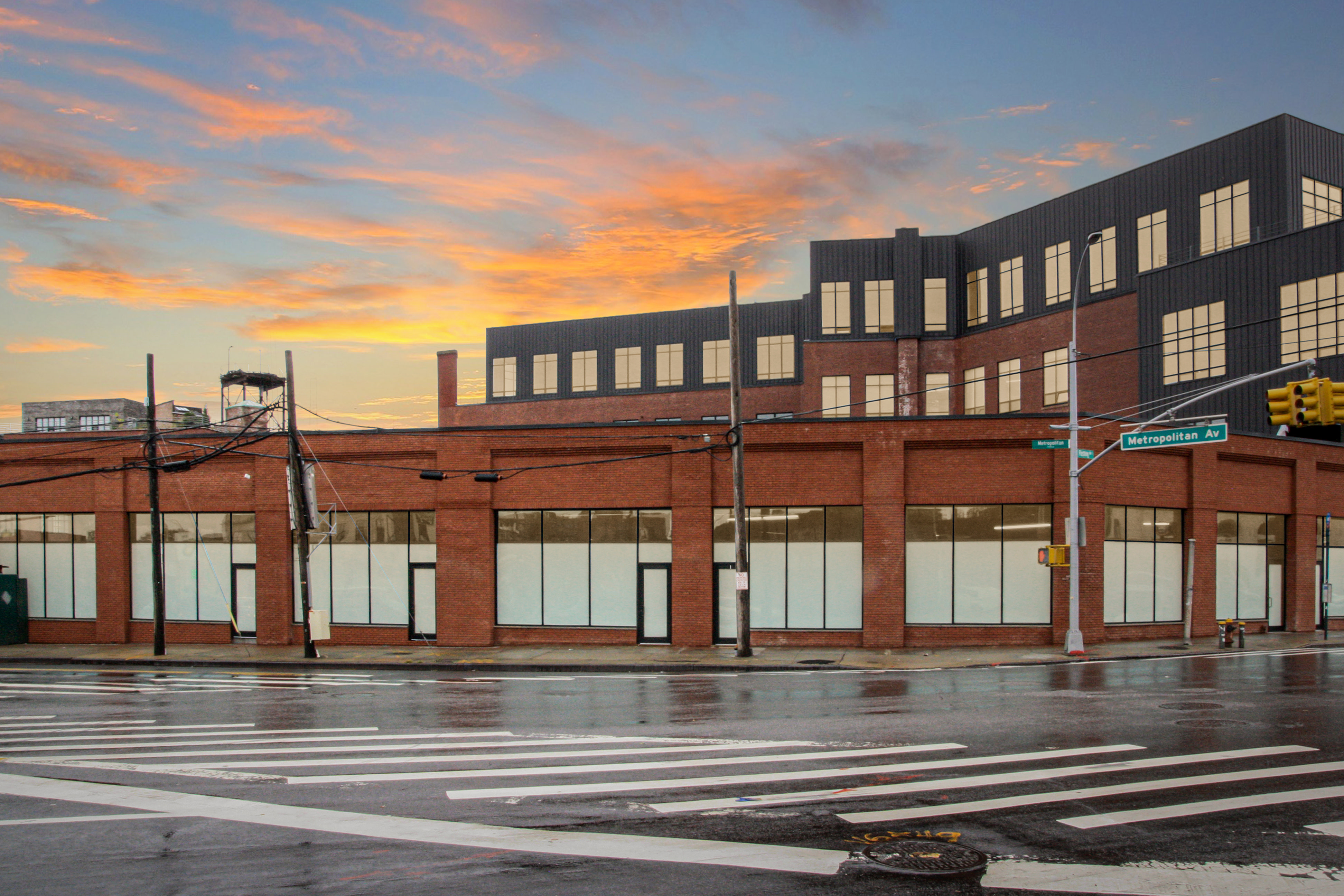 5105 Metropolitan Ave