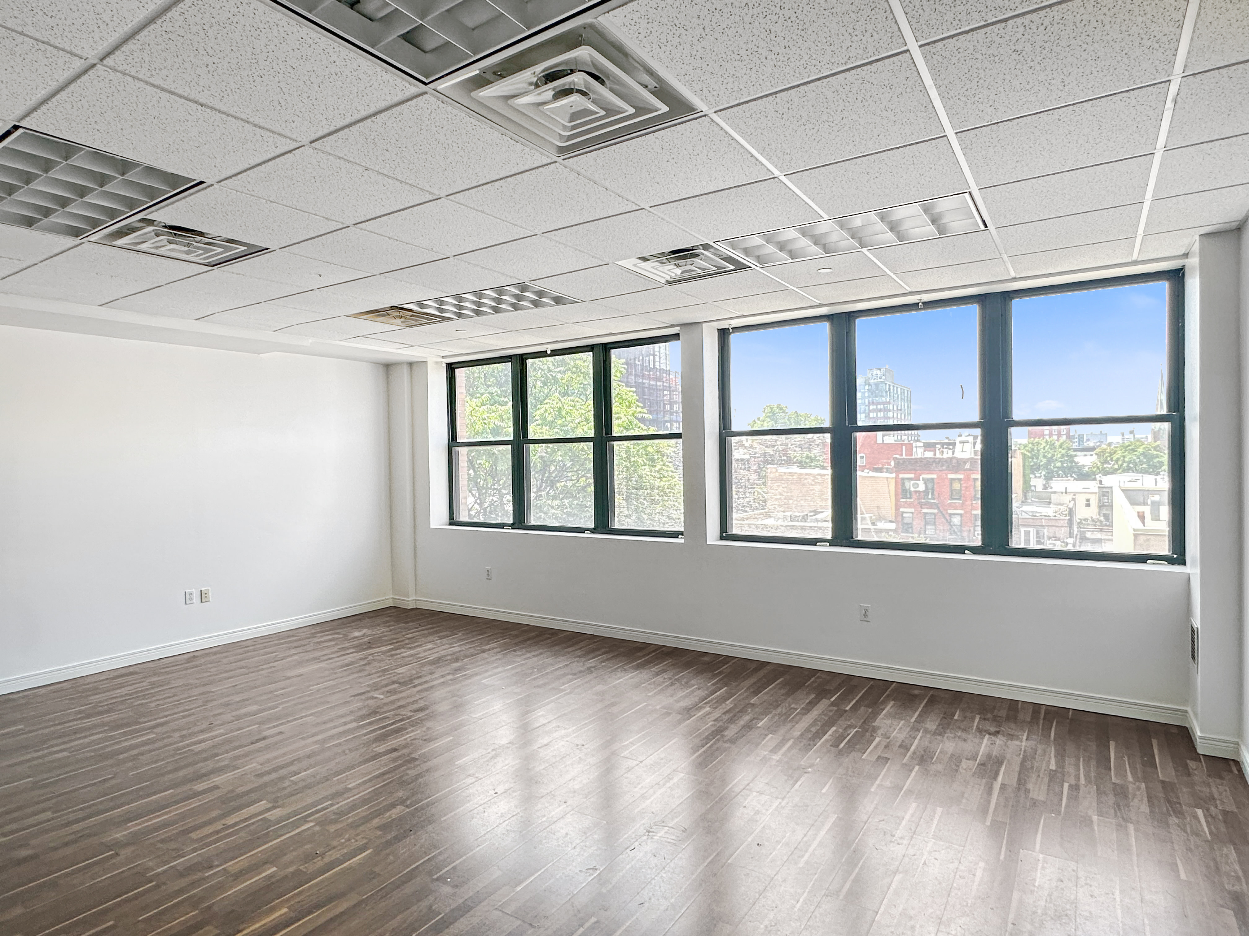 164 20th St. 4C/4D