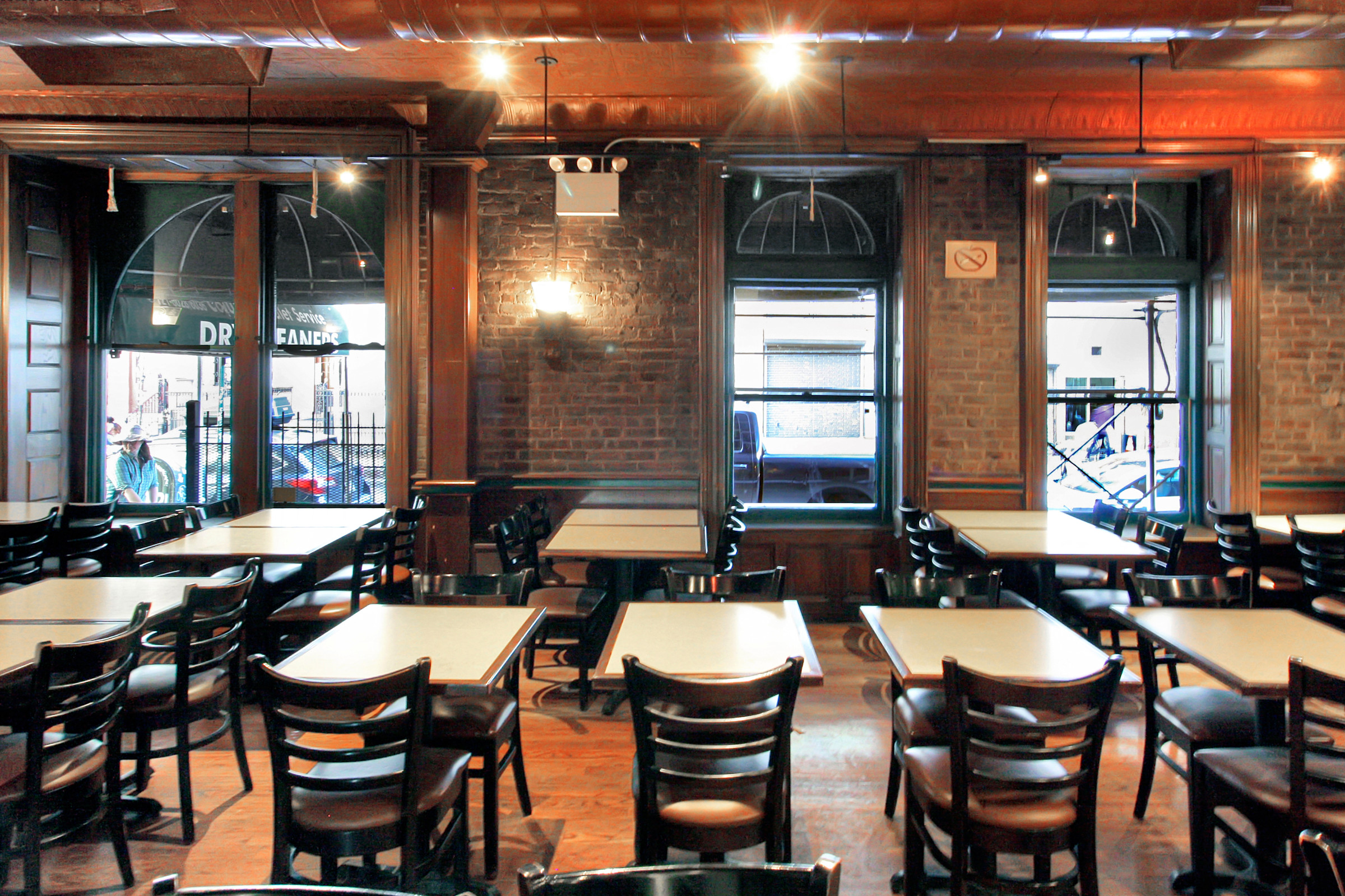 301 Columbus Store 2 4