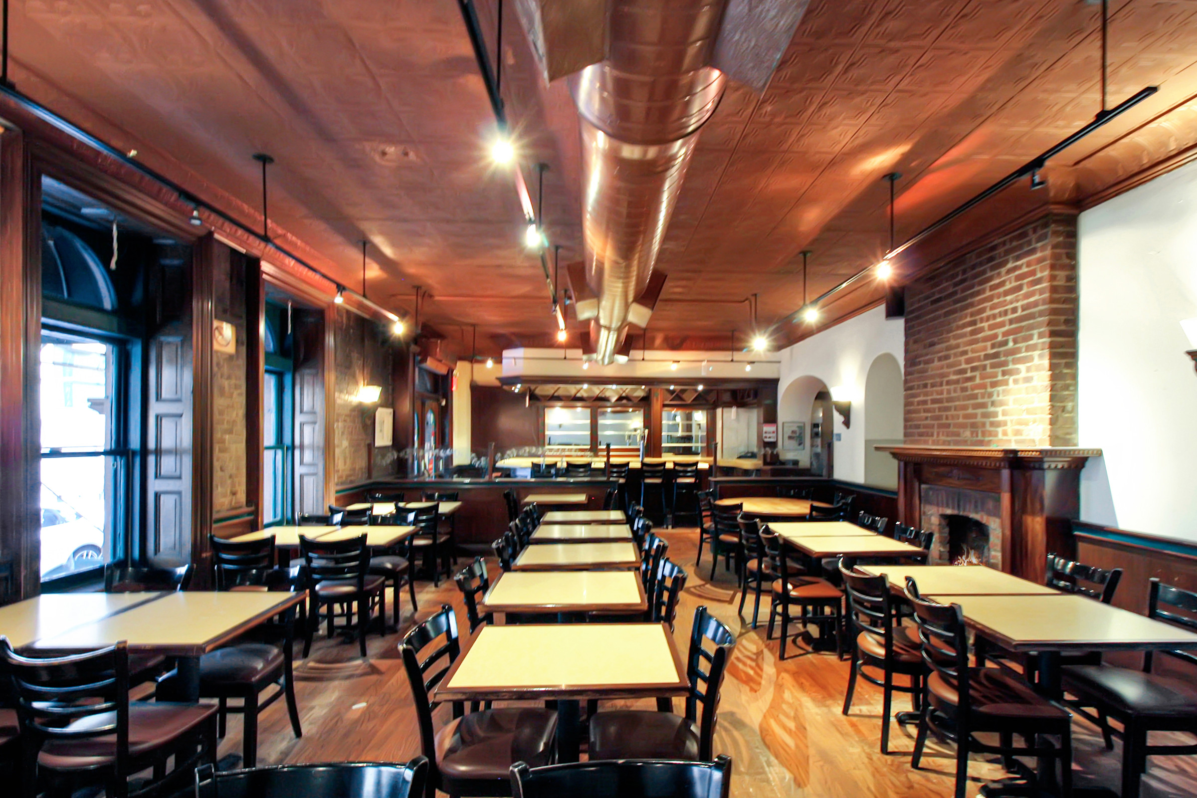 301 Columbus Store 2 5