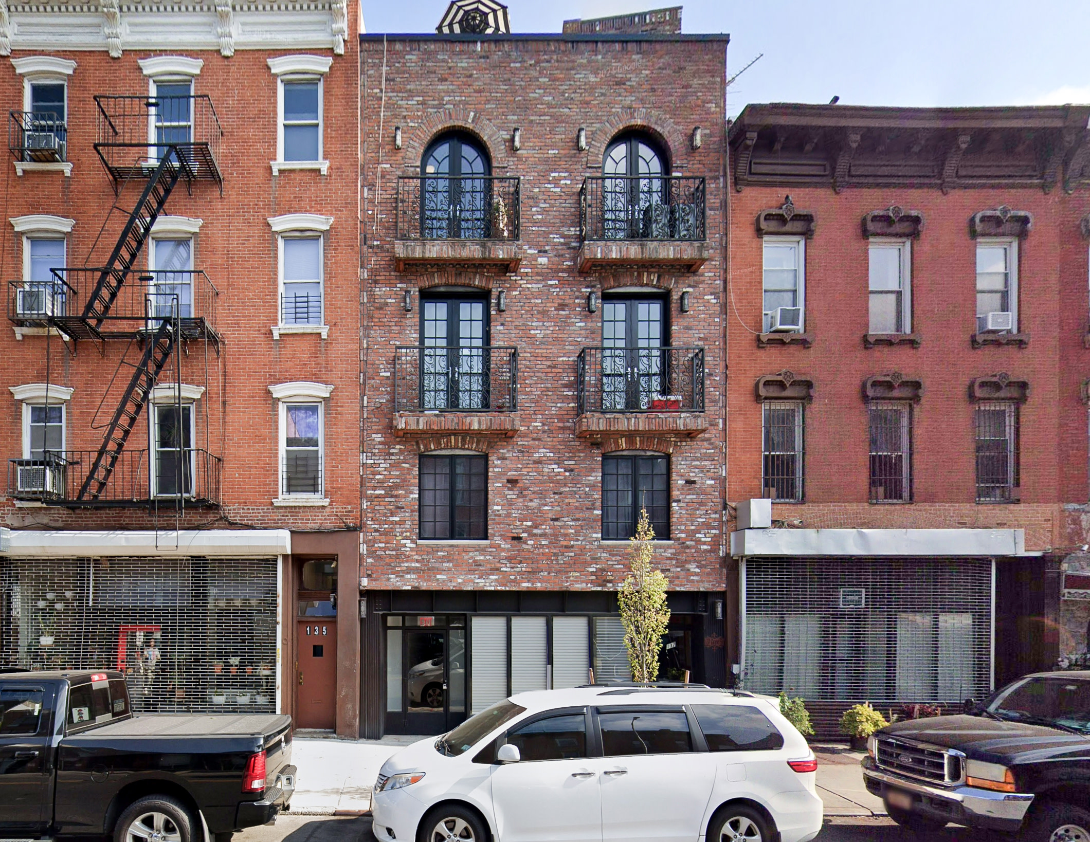 137 GRAND STREET SALE