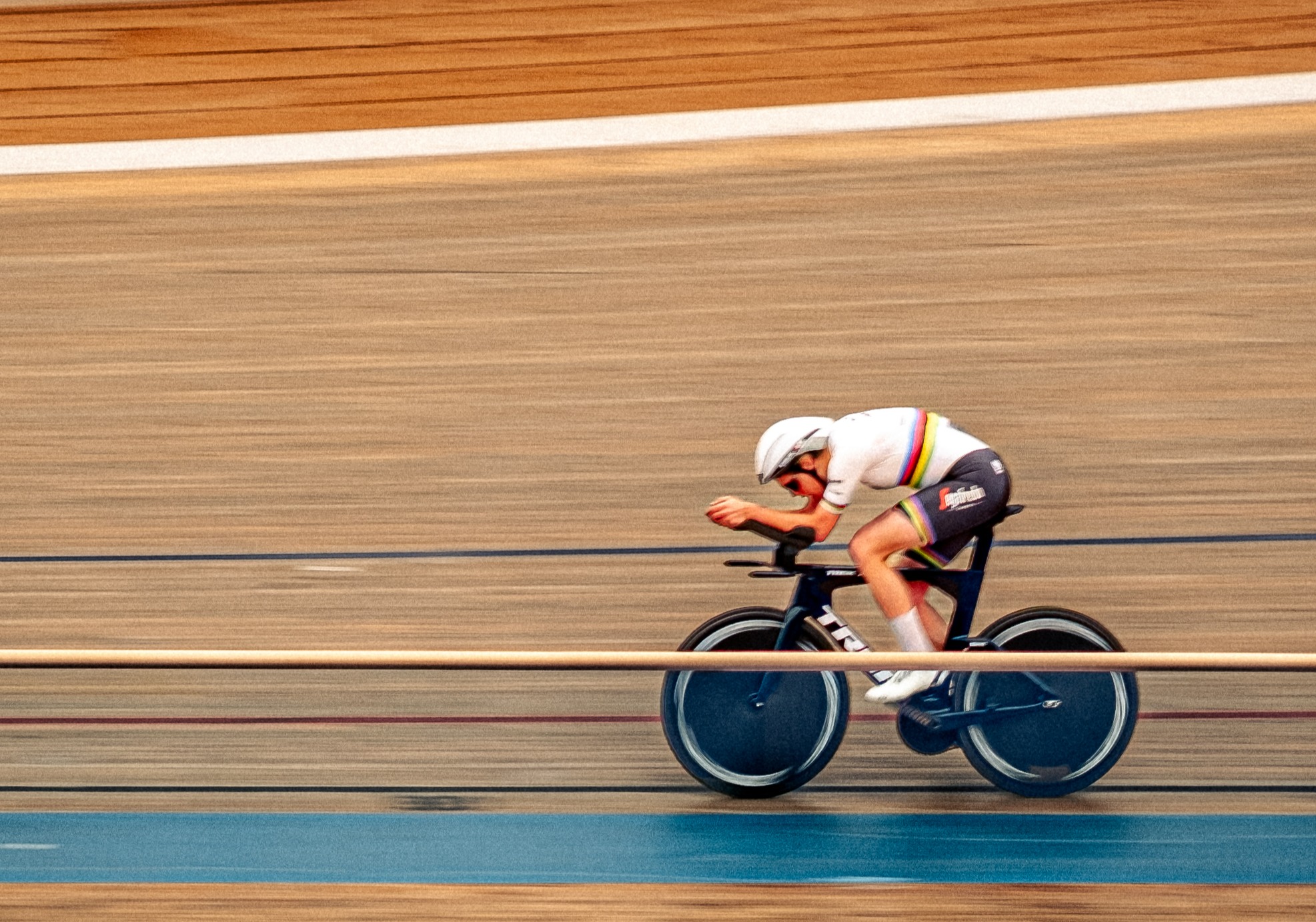 UCI Hour Record timed by Tissot UCI World Cycling Centre provides