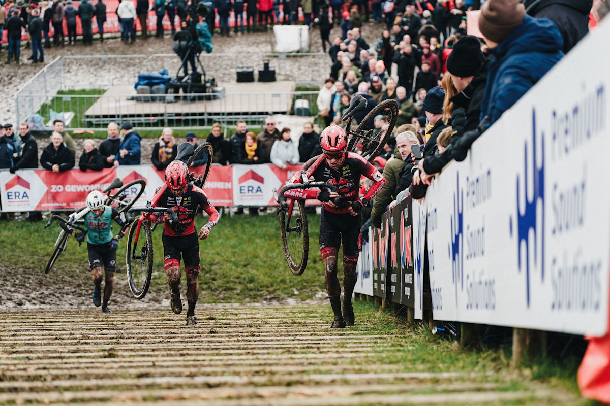 Coupe du Monde Cyclocross UCI 20242025 Dendermonde HOMMESELITE1 UCI Coupe du Monde Cyclocross UCI 20242025 Dendermonde HOMMESELITE1 UCI