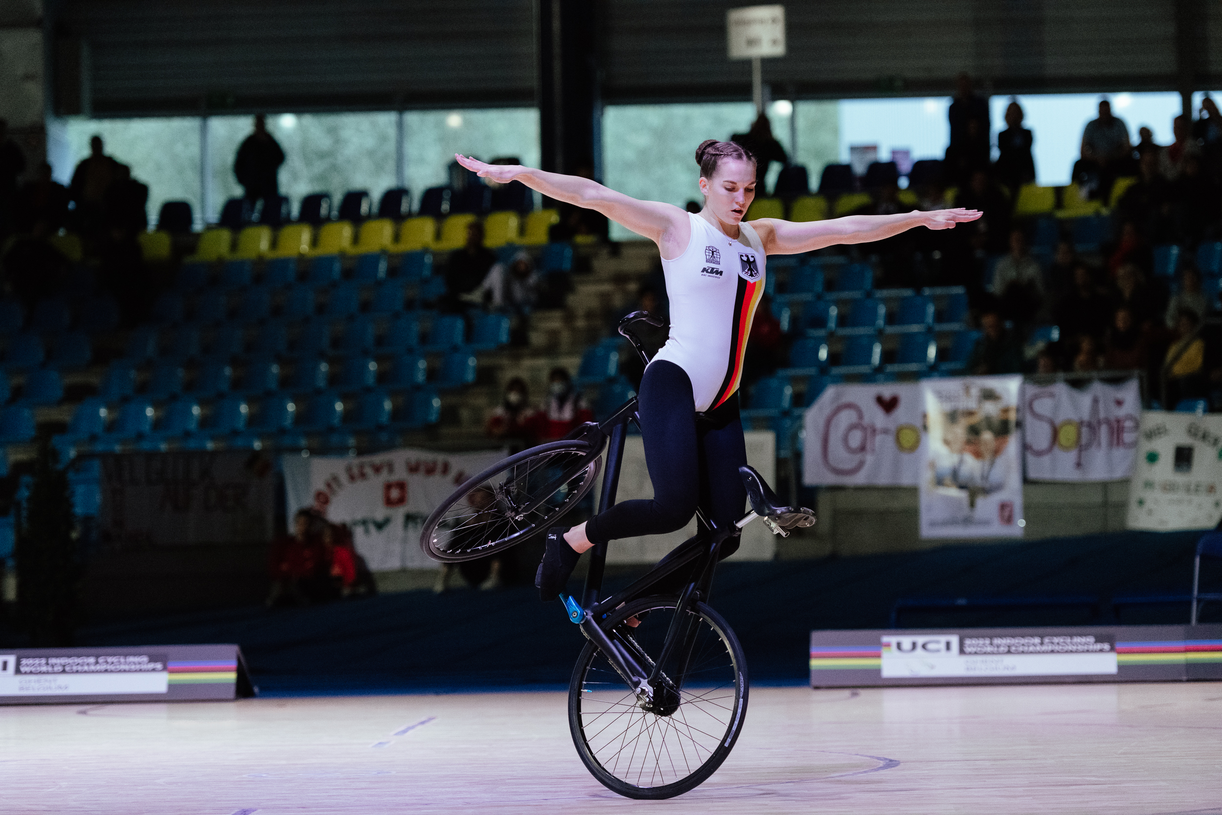 UCI Indoor Cycling World Championships: Jana Pfann Crowned Artistic ...