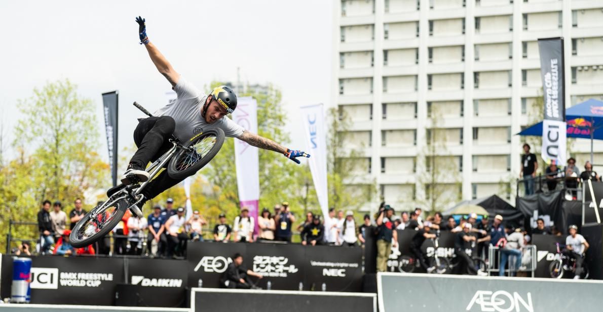 BMX Freestyle: Parenthood vs pro rider | UCI